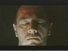 Un pied dans la tombe