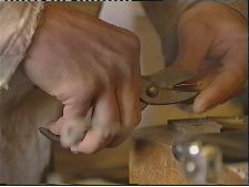 En contrepoint, Cédric Chevalley artiste artisan à la Vallée de JOux