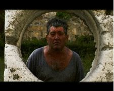 Identità sospese