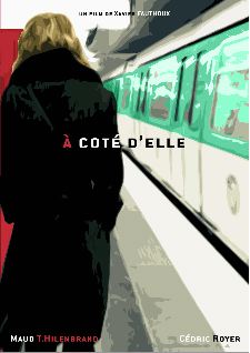 A côté d'elle
