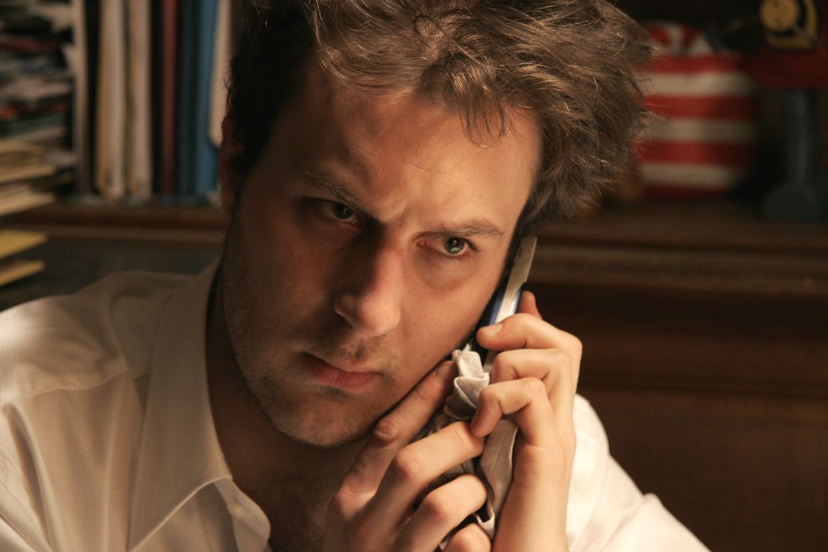 Deux cages sans oiseaux