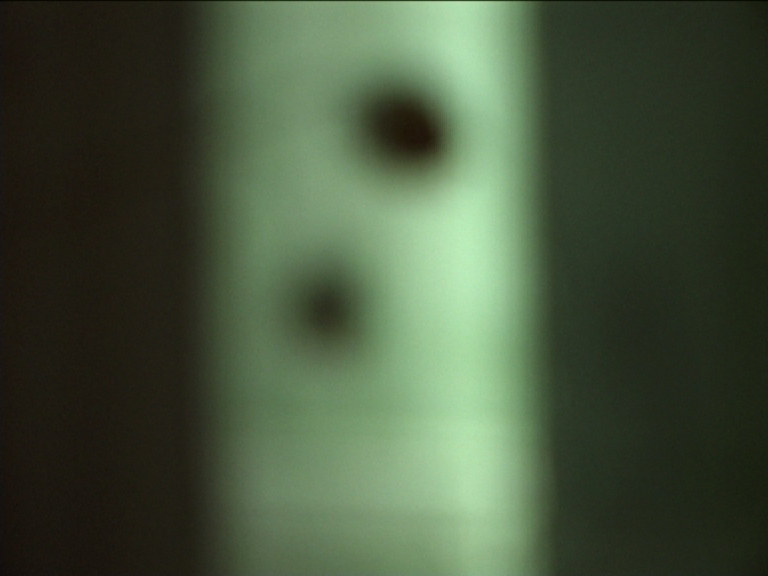 En terrain neutre et libre