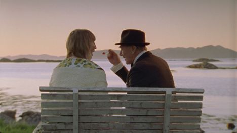 Bortreist for anledningen