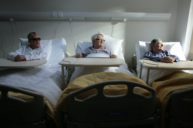 Lit près de la fenêtre