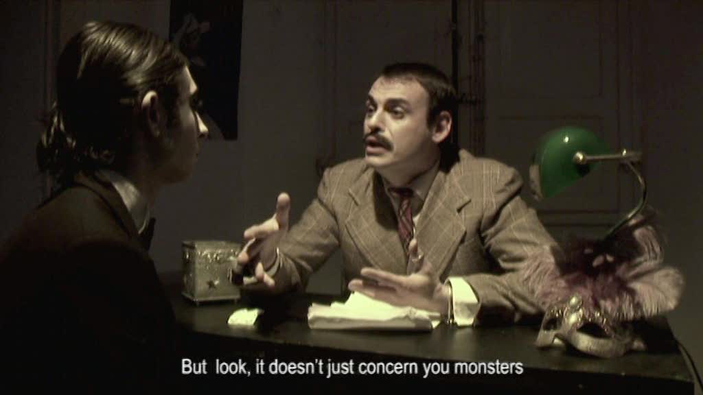 Precarietà di un giovane mostro