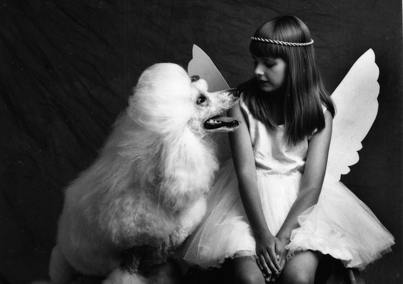 Flink pike, sitt pent!