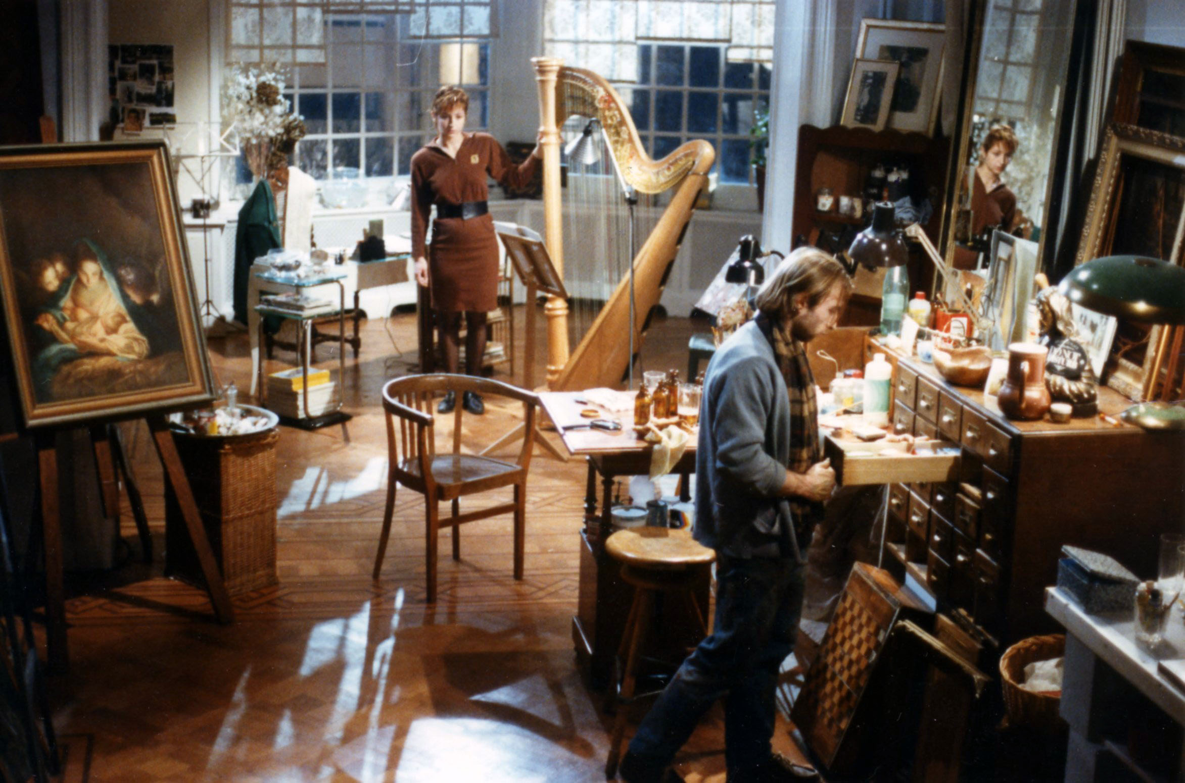 Harpiste, le restaurateur et l'employé de l'électricité