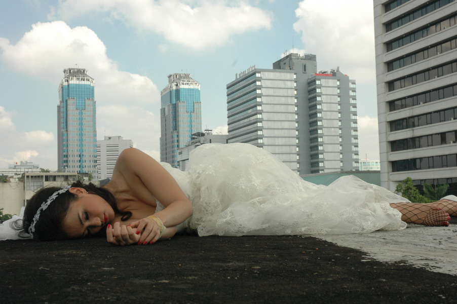 Sang Badut dan Seorang Pengantin