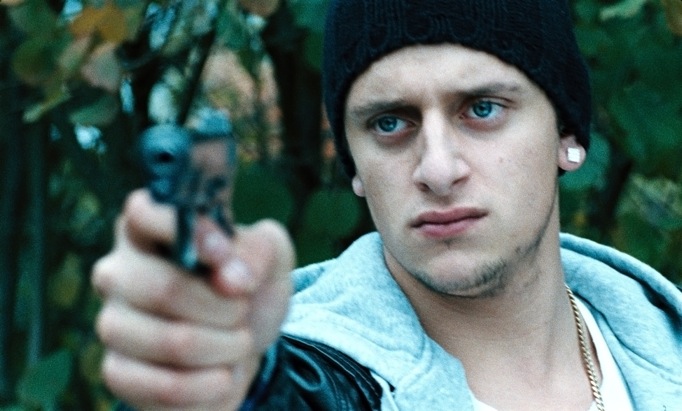 Zwei Wurzeln viel Moos