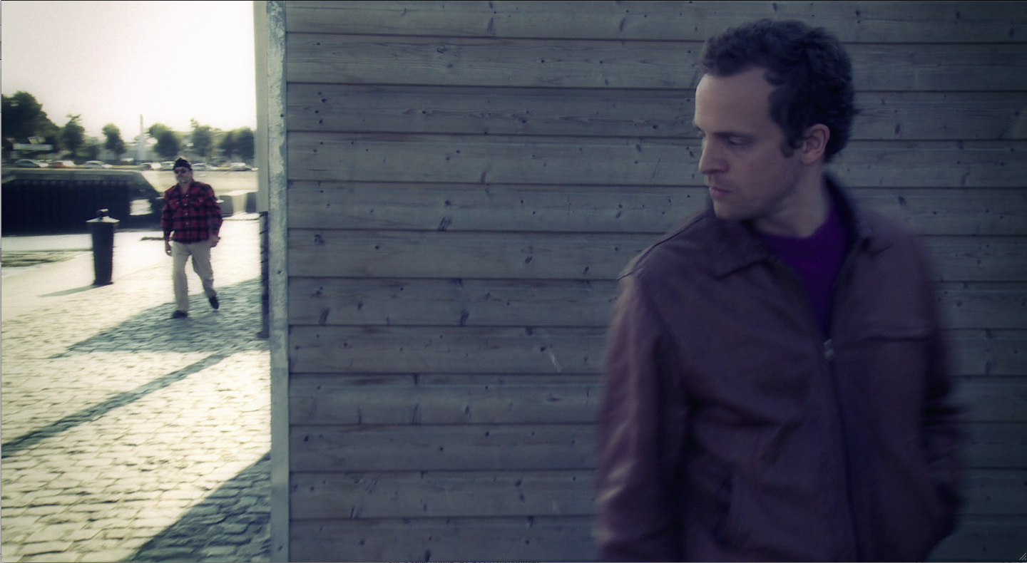 Oh, be a fine girl, kiss me