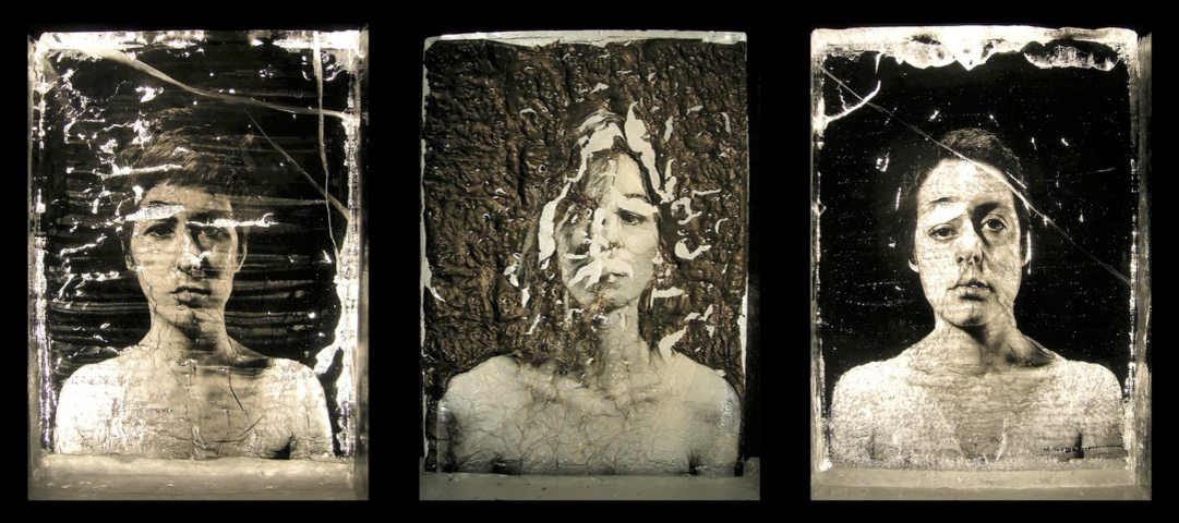 MUTE (a moment inside ice)