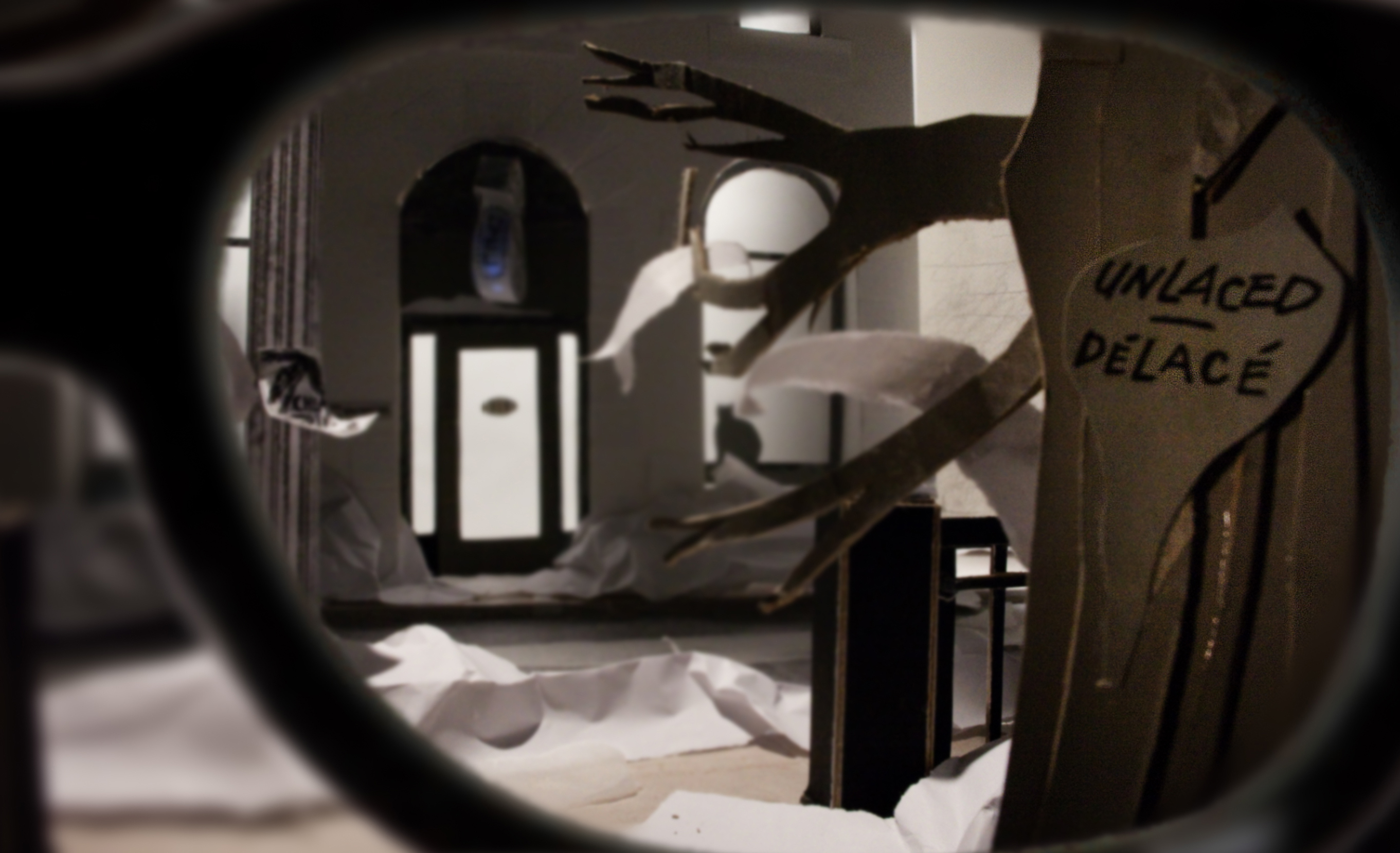 Hothouse 6 : Unlaced