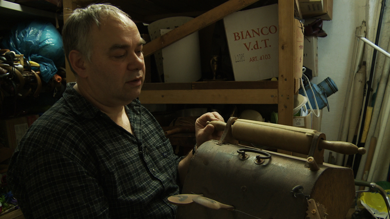 Sie spielen dazwischen