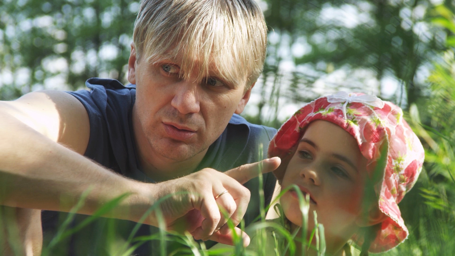 In the Grass, a Grasshopper Sat