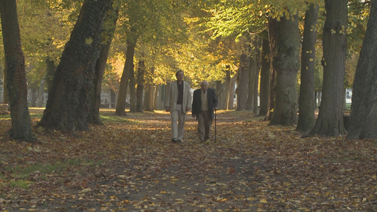 On remuait les lèvres mais on ne disait rien
