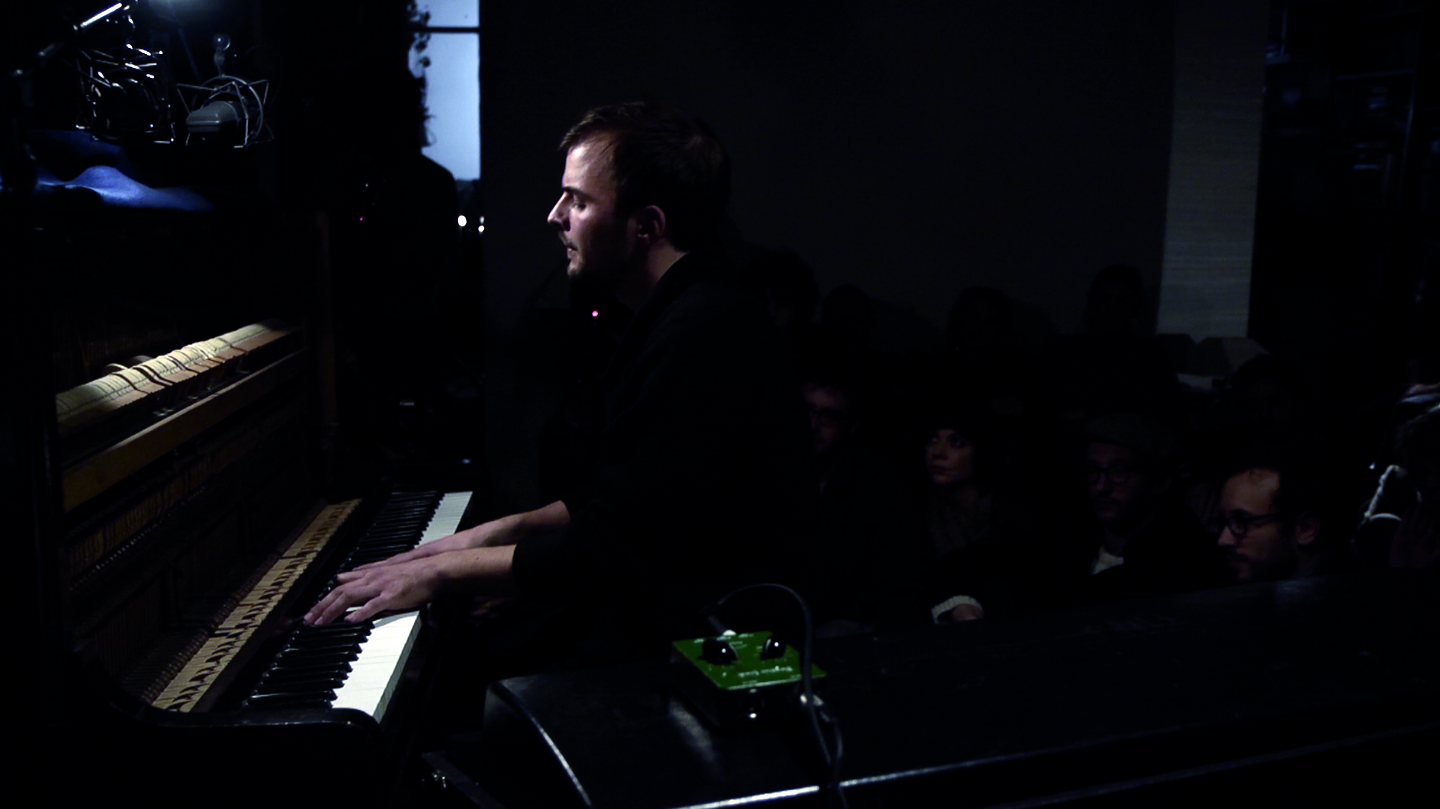 Nils Frahm - Untitled