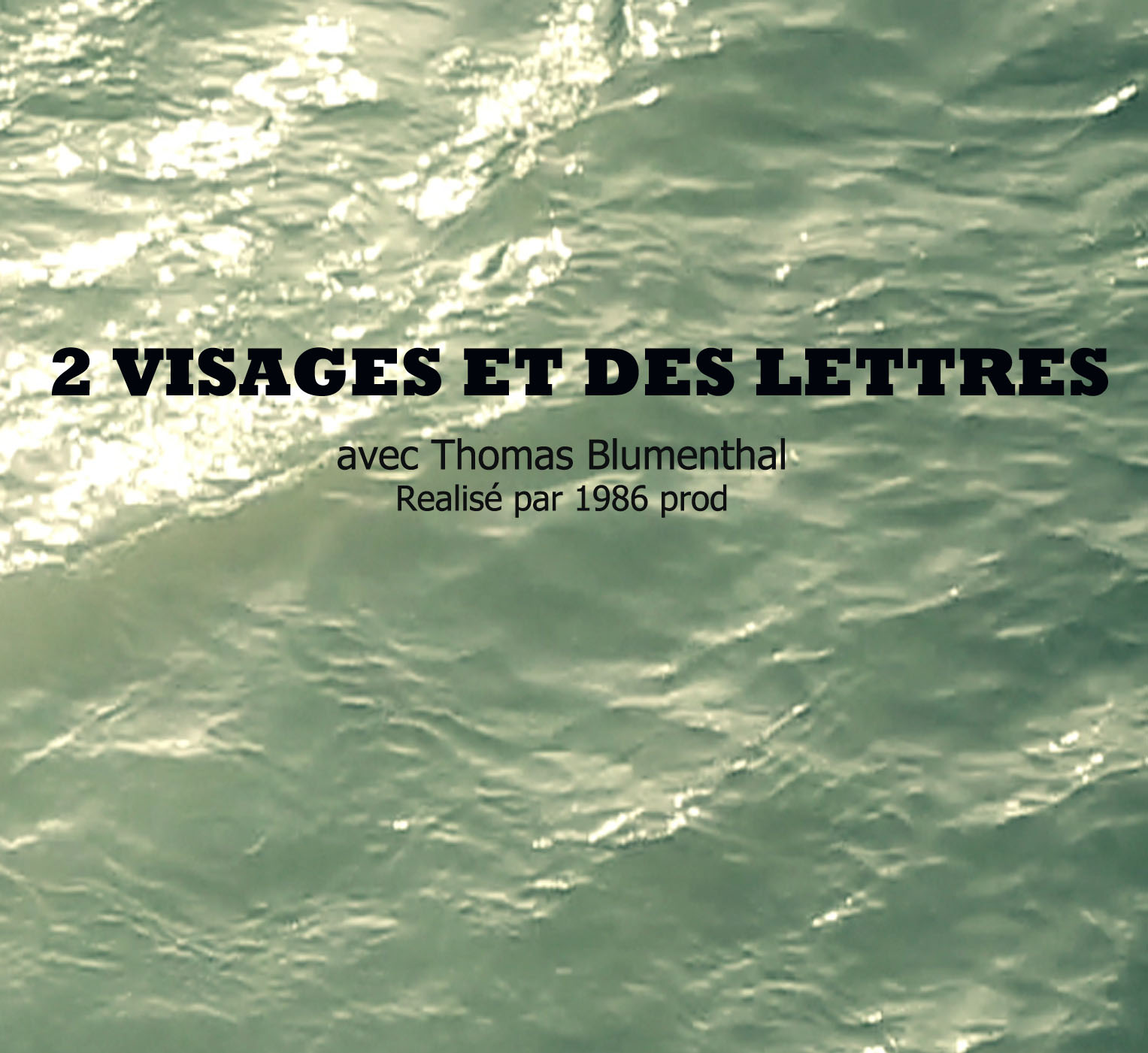 2 visages et des lettres
