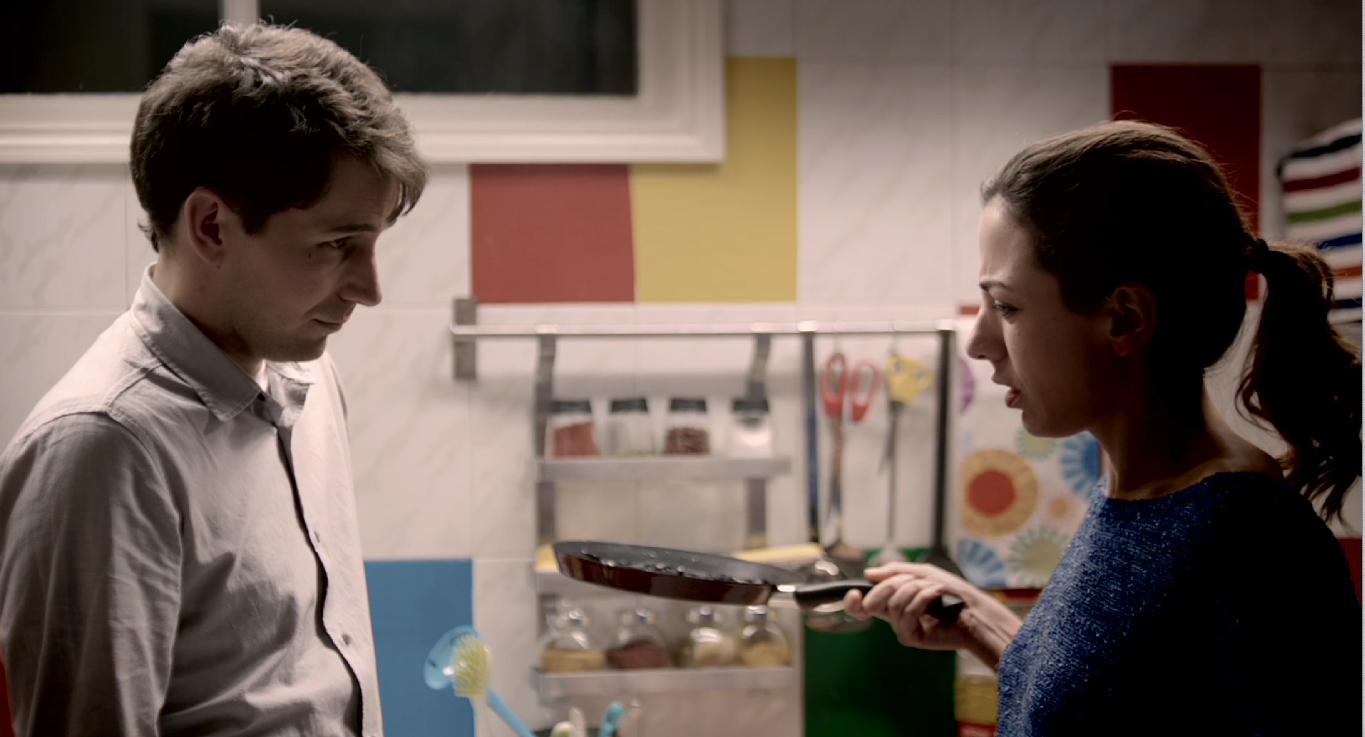 De noche y de pronto