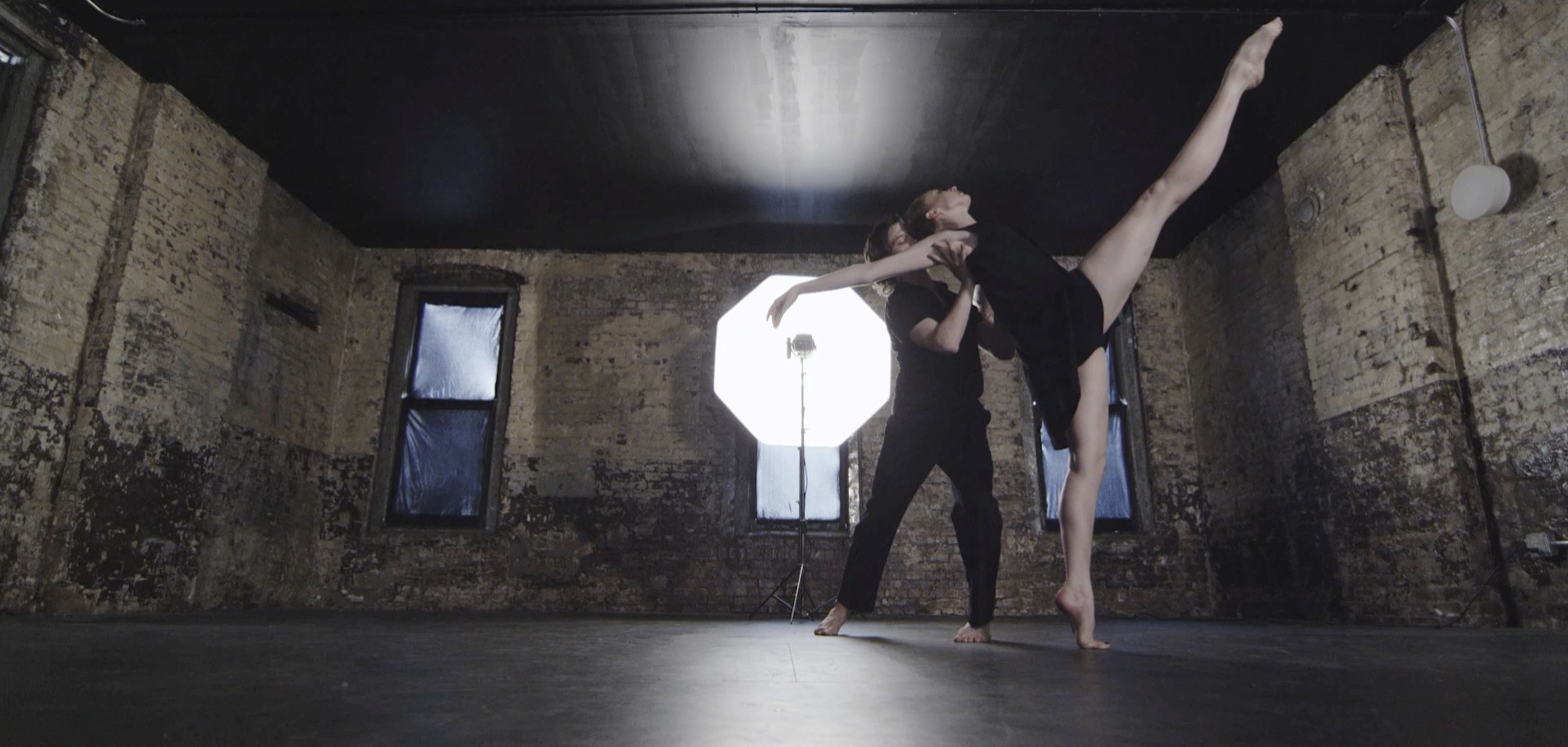 Pressur.es | 01 | Forcelessness