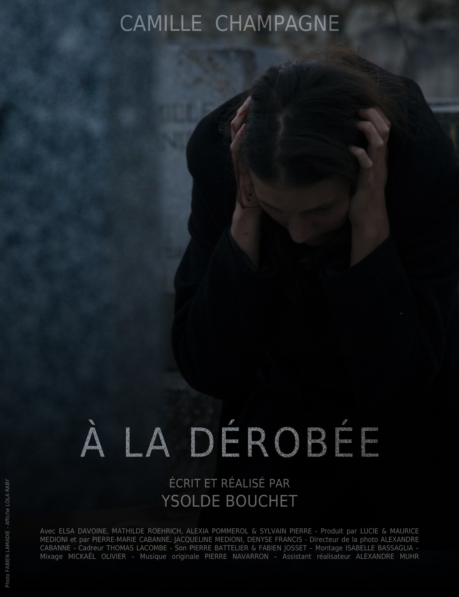 A la dérobée