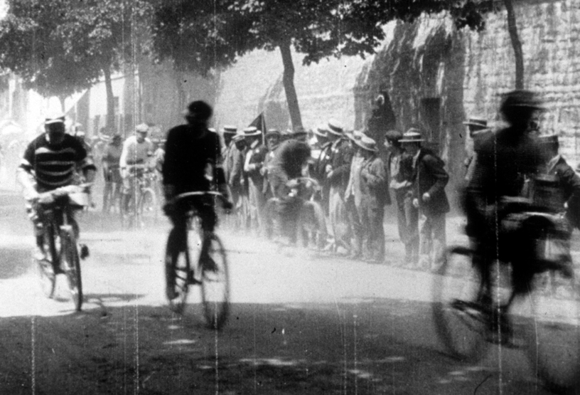 Départ de cyclistes