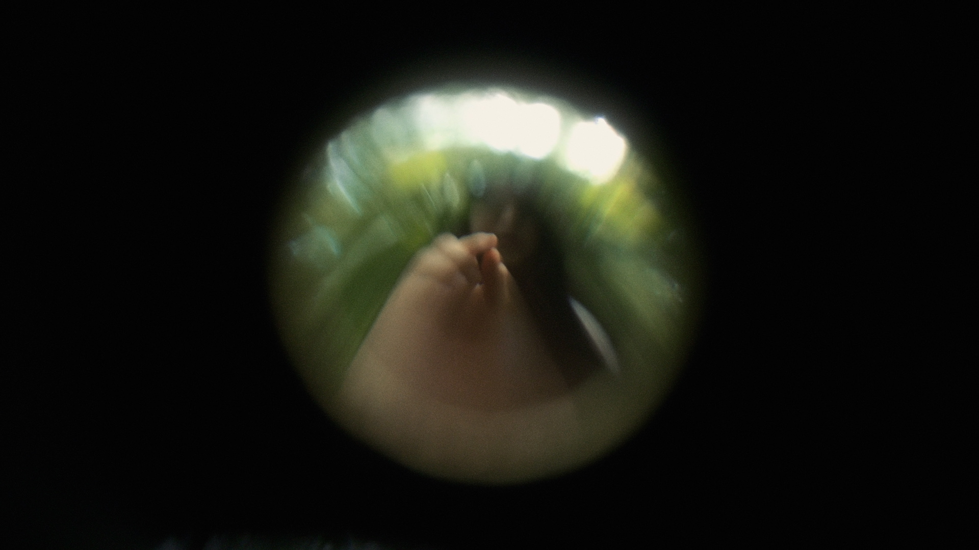 ○: a film shot with water lens -les amants d'eau-