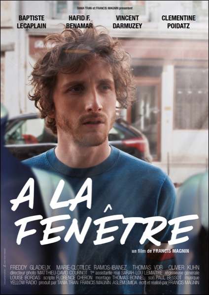A la fenêtre