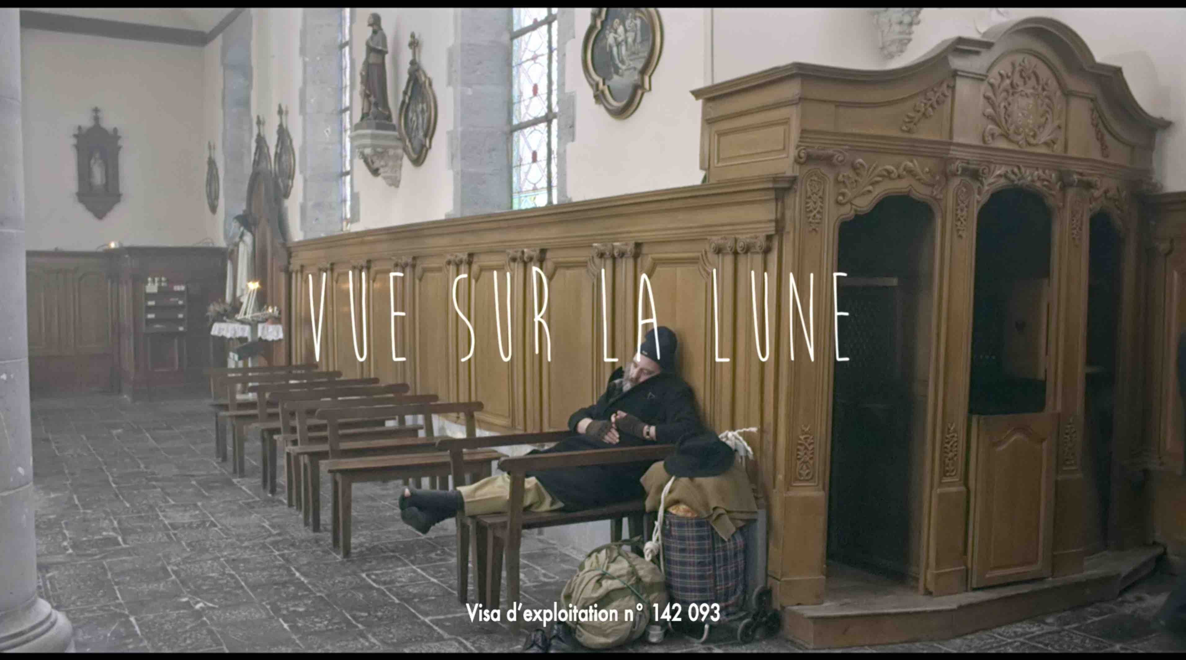 Vu sur la Lune