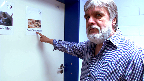 Gestern Ging's Noch, Herr Schürmann