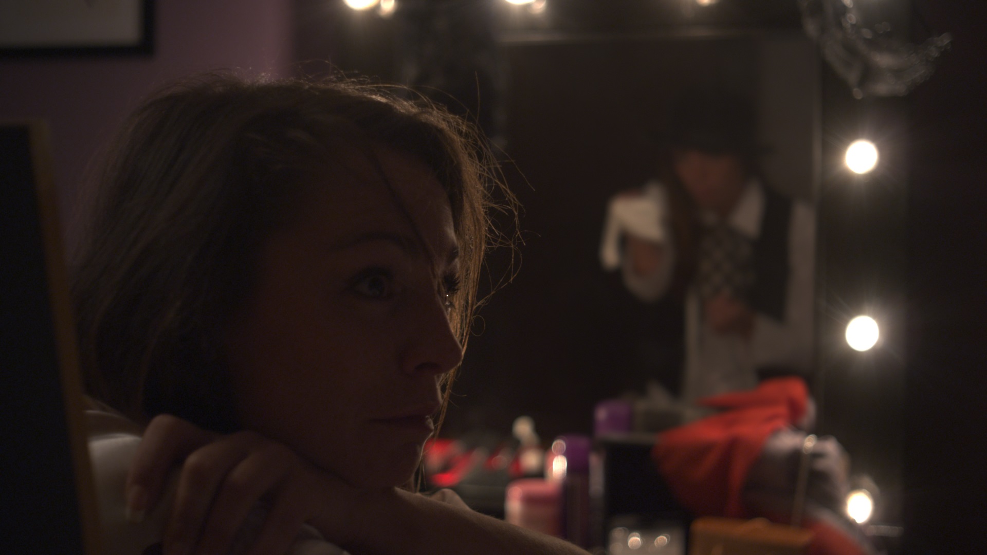 V oglealoto mi ima strannik