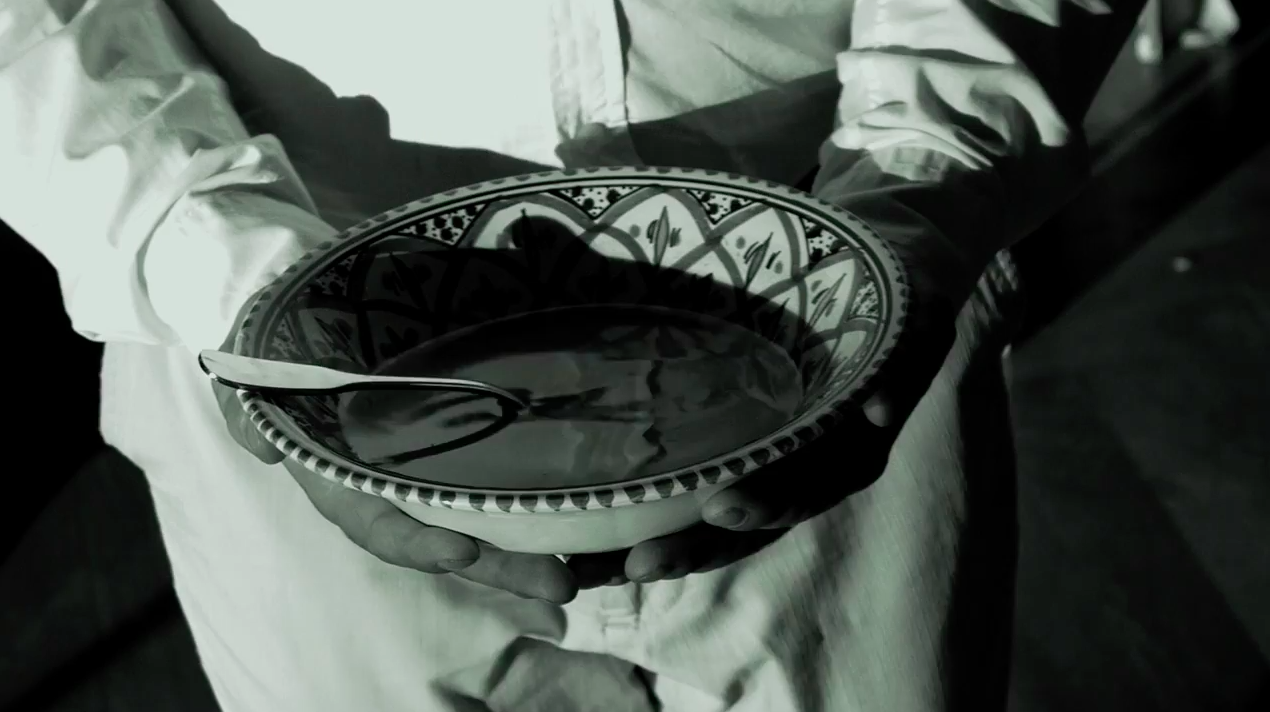 Elle est Charlie, je suis sur écoute