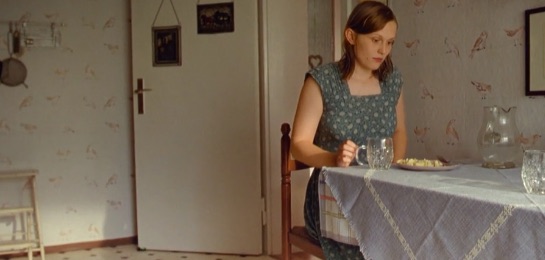 Faulige Duft von Zedernholz