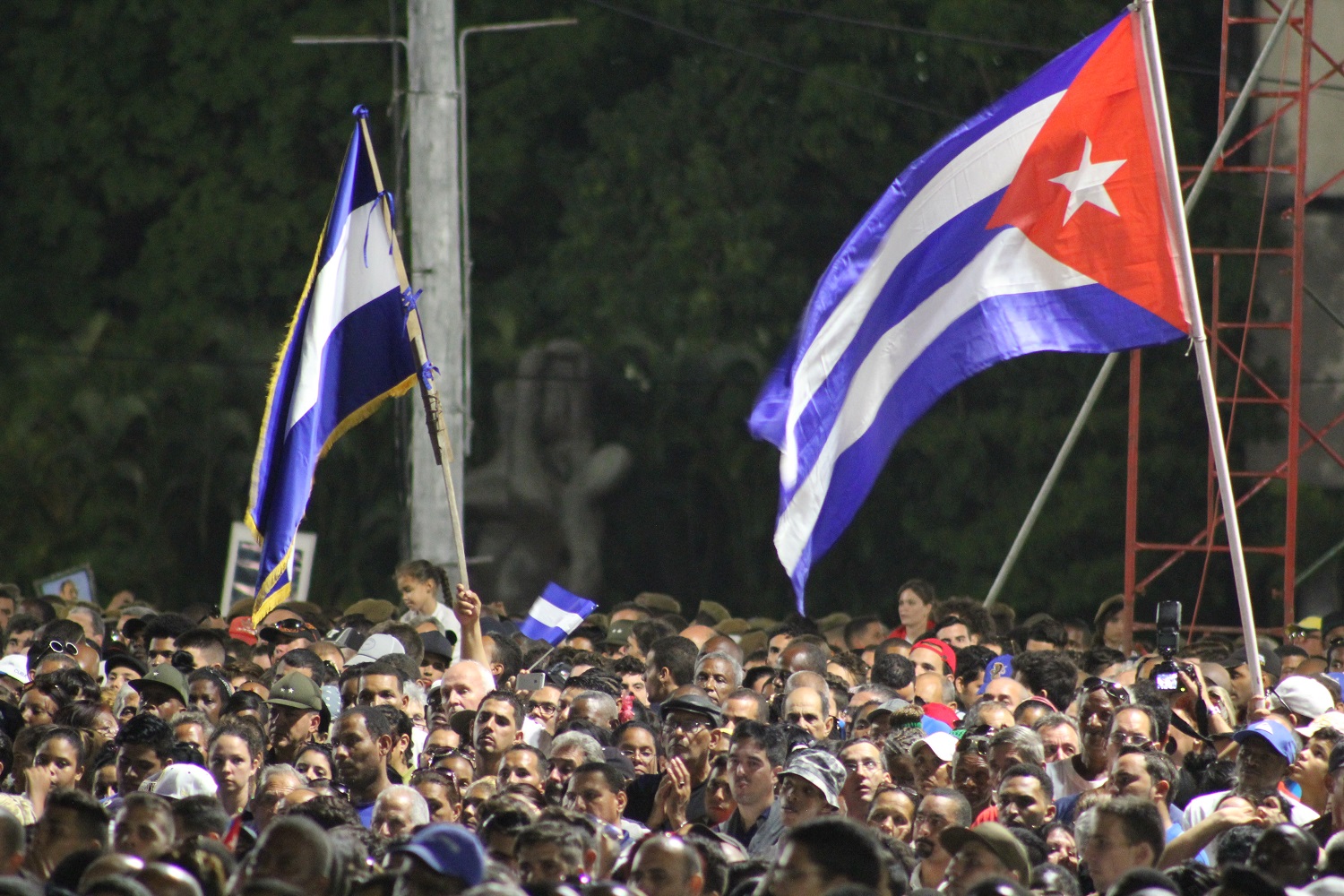 Y en eso se fue Fidel