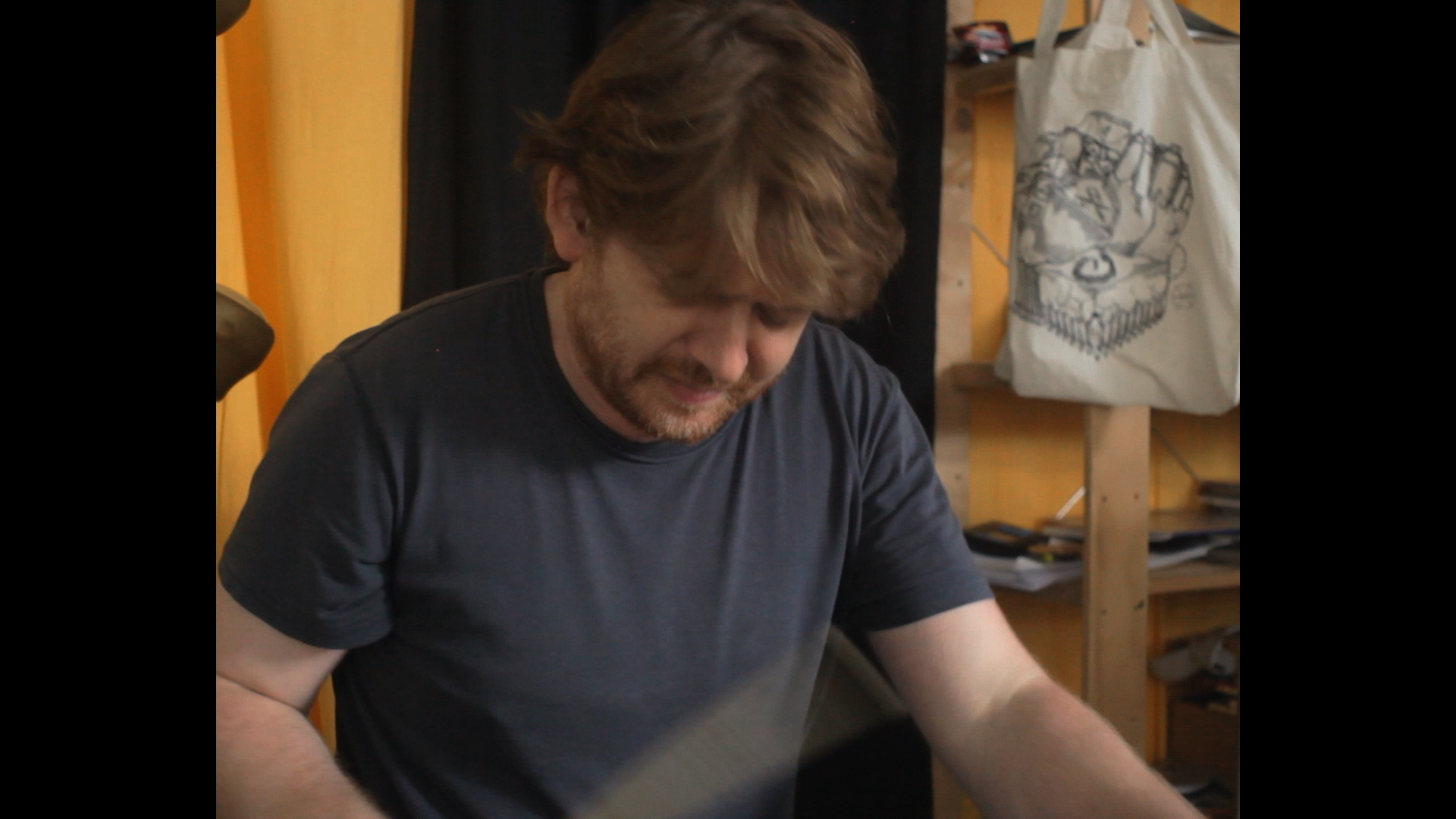 Drummer (loud and alone)