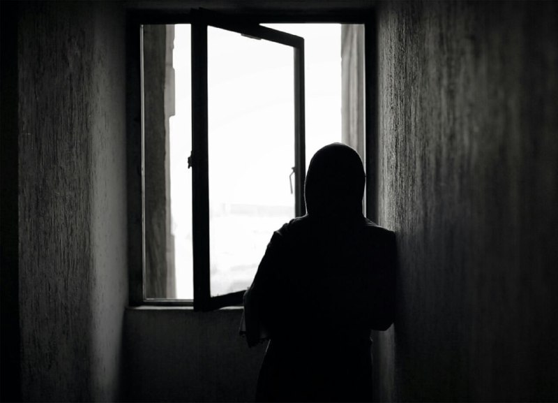 Mane'e Baste Shodane Dar Nashavid