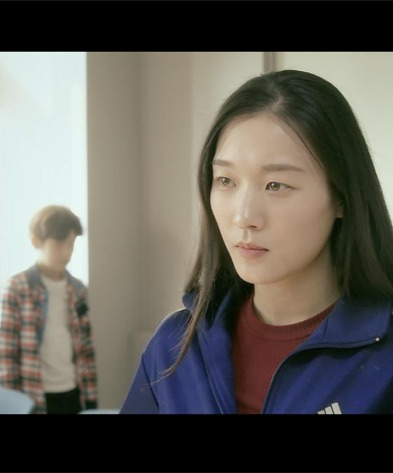Ms. Lee in wonderland