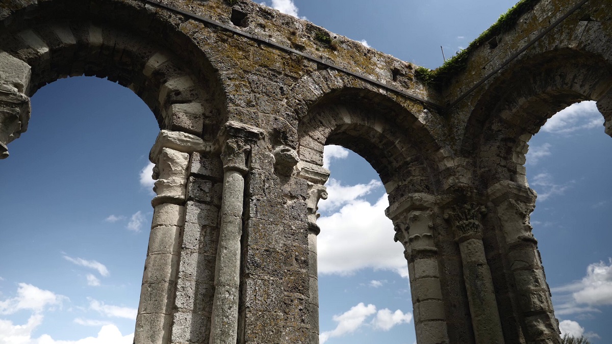 Pixels Du Passé - Archéologie De L'abbaye De Cormery