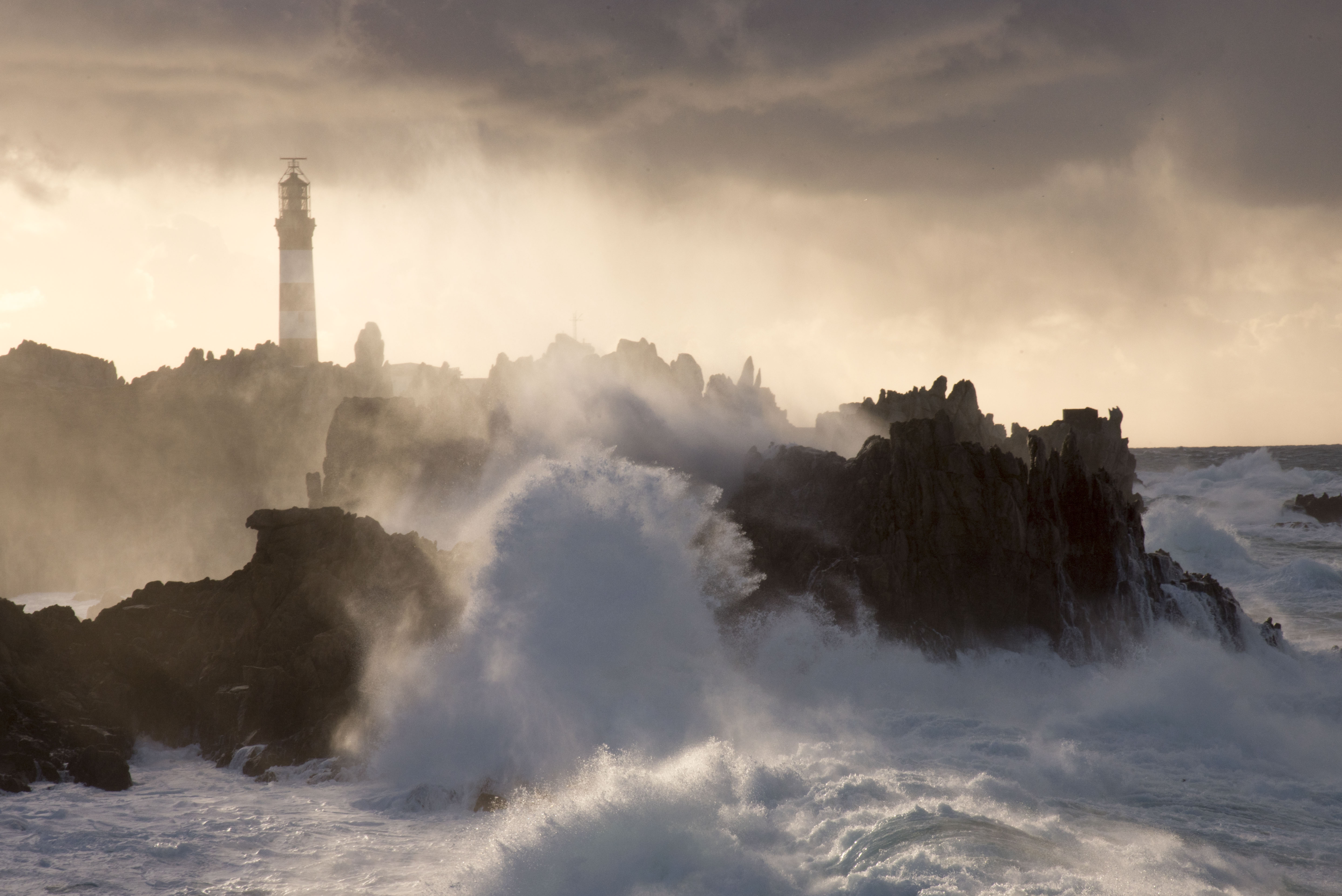 Ouessant, portraits en tempêtes
