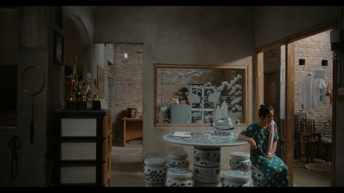 Mengalir dan Membara