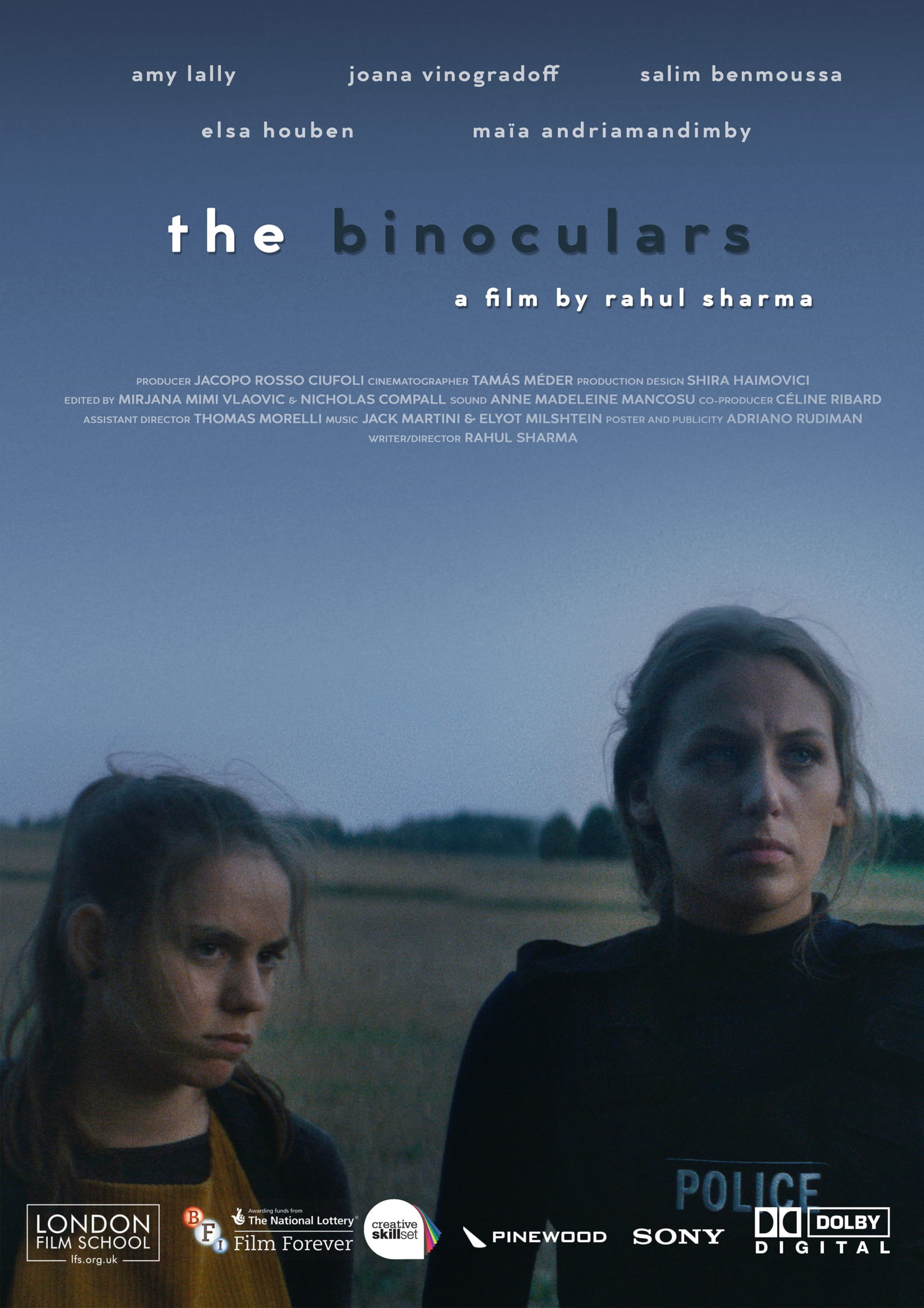 Une Paire de Jumelles