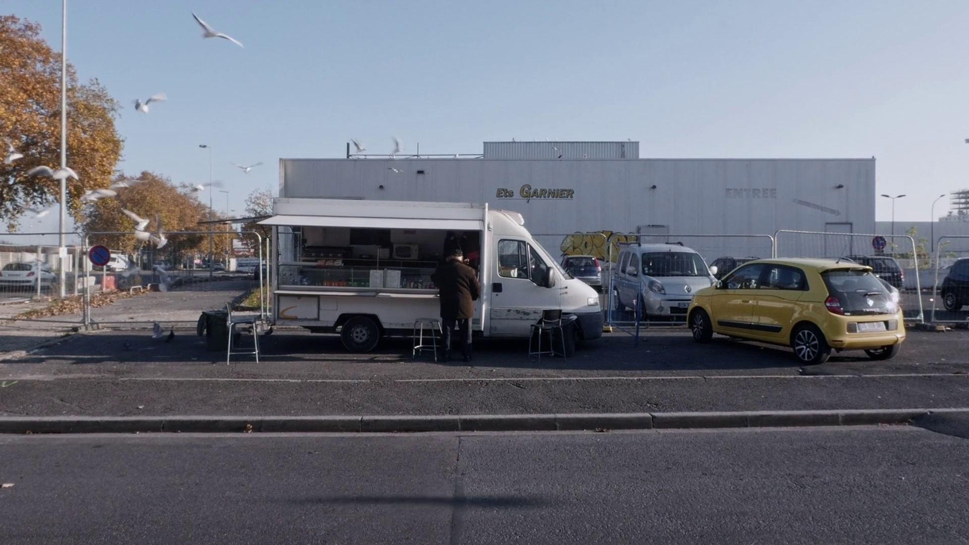 En attendant les filles