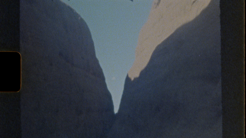 When the moon suddenly appeared at Kata Tjuta
