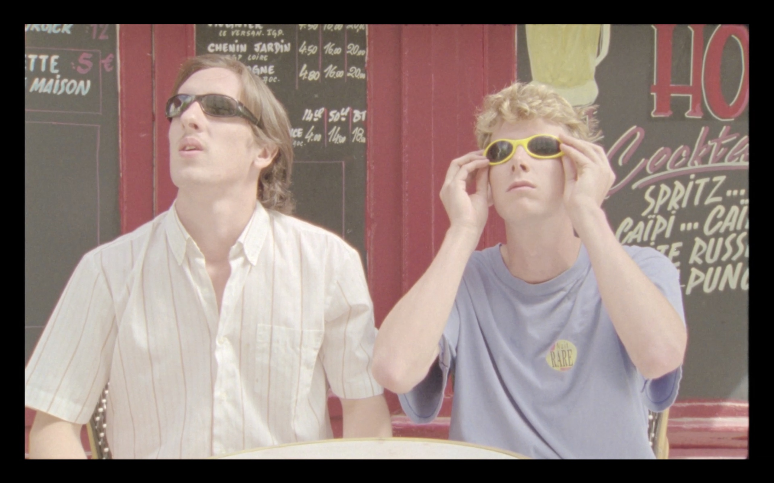 Camille sans contact