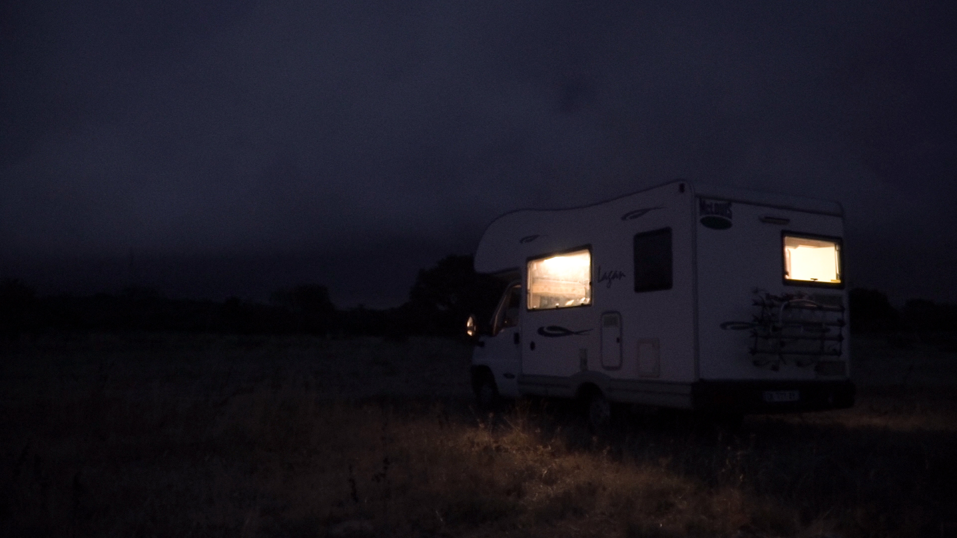 Herbe est plus verte ailleurs