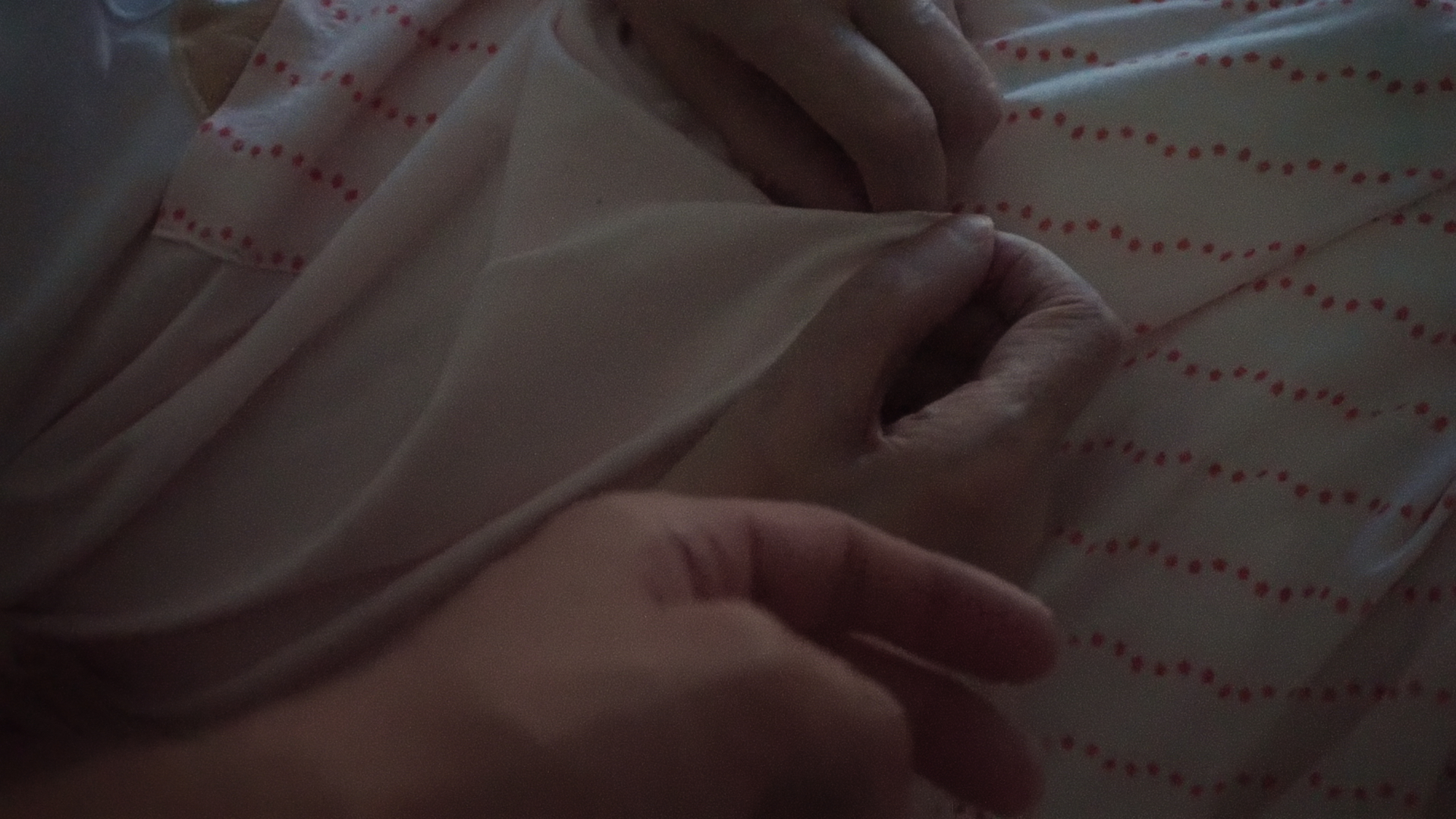 La regarder dans les yeux