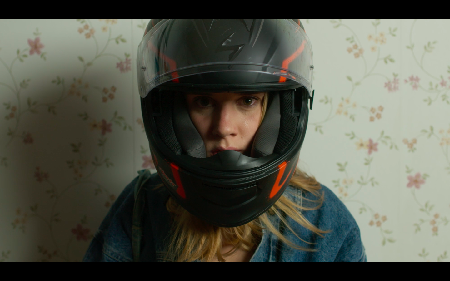 Magda fährt motorrad