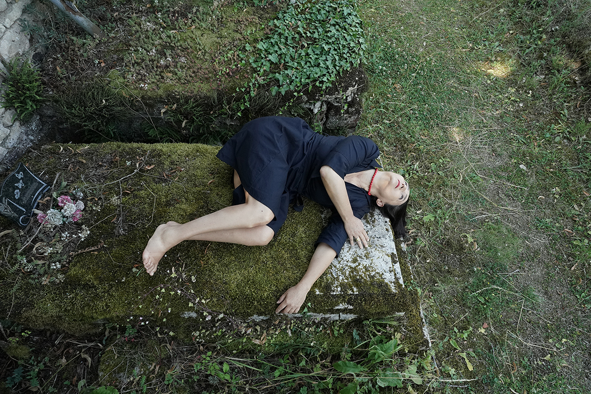 I et moi contre le reste du monde