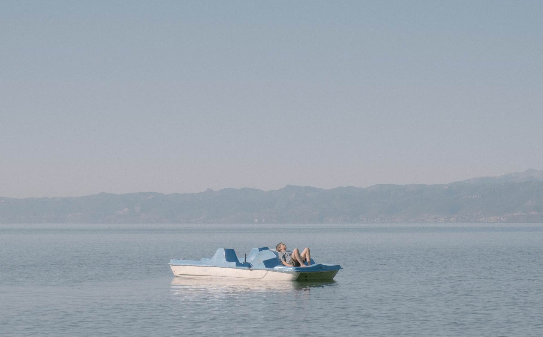 Samo Gjavolot se Plashi od Voda