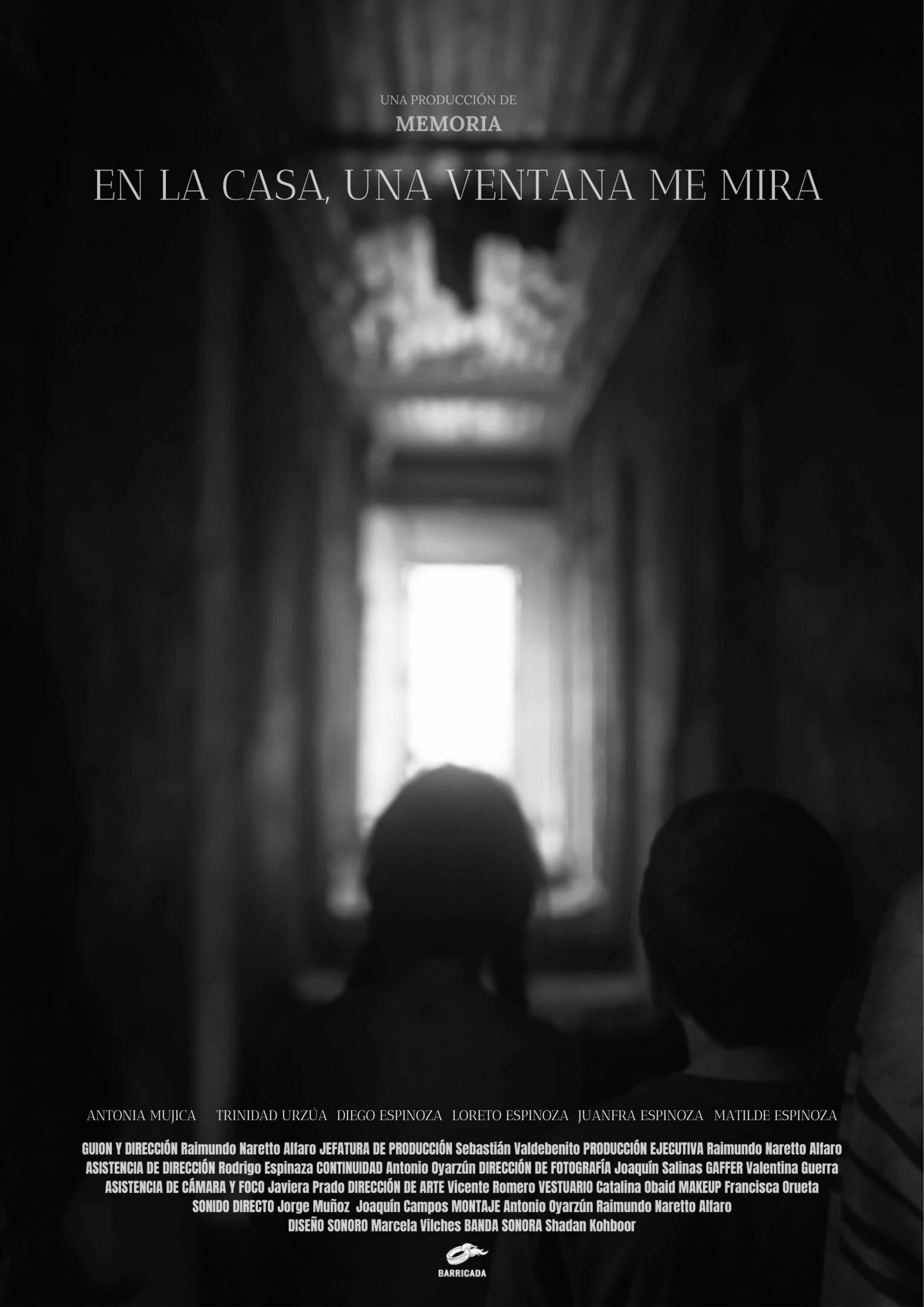En La Casa, Una Ventana Me Mira