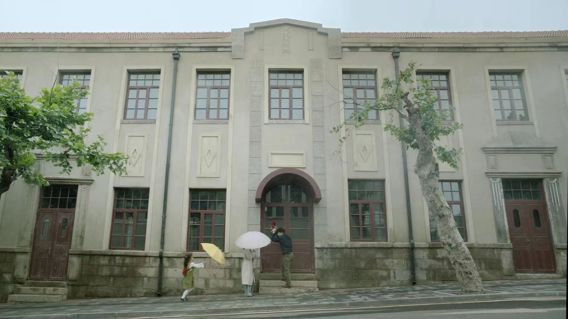 Mom and the Umbrella